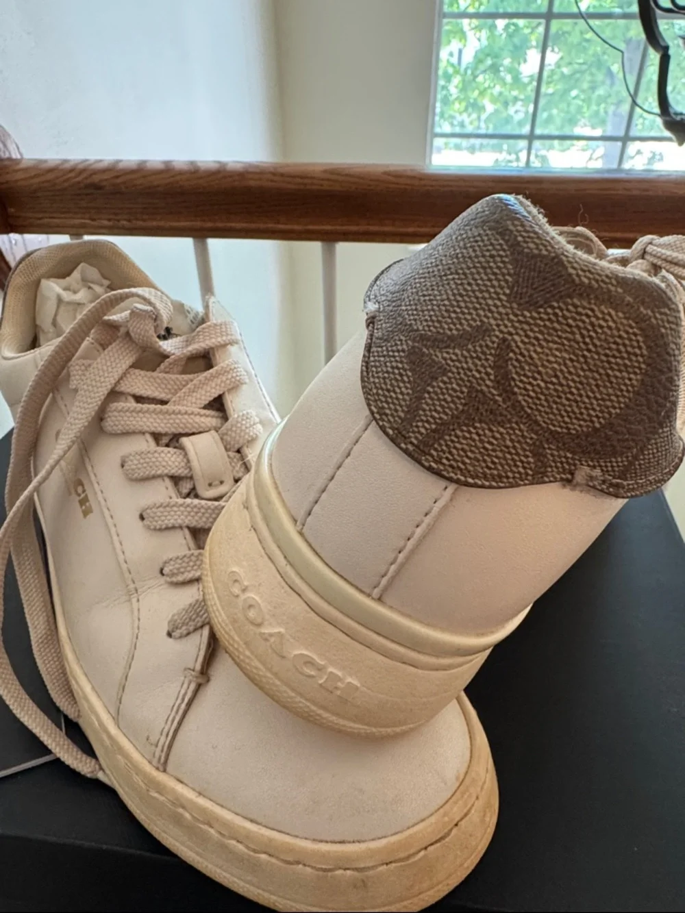 Coach Clip Leather Low-Top Casual Sneakers in Off-White with Gum Sole - Picture 3 of 5